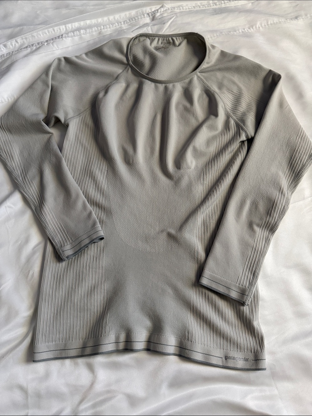 Patagonia Capilene Top sz S